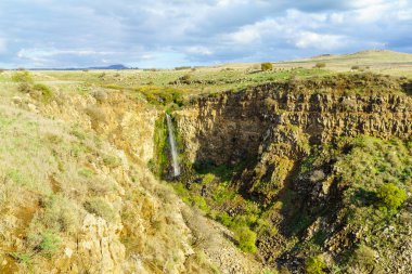 Gamla şelale Gamla Milli Parkı'nda görünümünü (en yüksek İsrail - 51m sonbahar), Golan Tepeleri, Kuzey İsrail