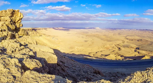 Paisaje Panorámico Makhtesh Cráter Ramón Desierto Del Negev Sur Israel — Foto de Stock