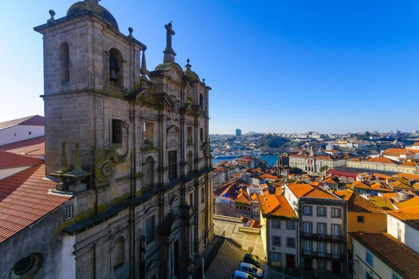 Kirche St. Lawrence und der Douro-Fluss, Porto — Stockfoto