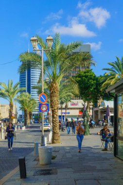 Haifa şehir merkezinde Paris Square