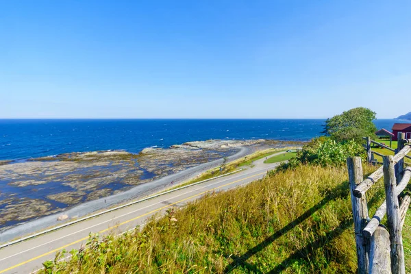 Widok na wybrzeże w La Martre, półwysep Gaspe — Zdjęcie stockowe