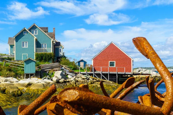 Rusty anchors in the fishing village Peggys Cove — Stock Photo, Image