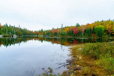 Lake Masson, Laurentian içinde