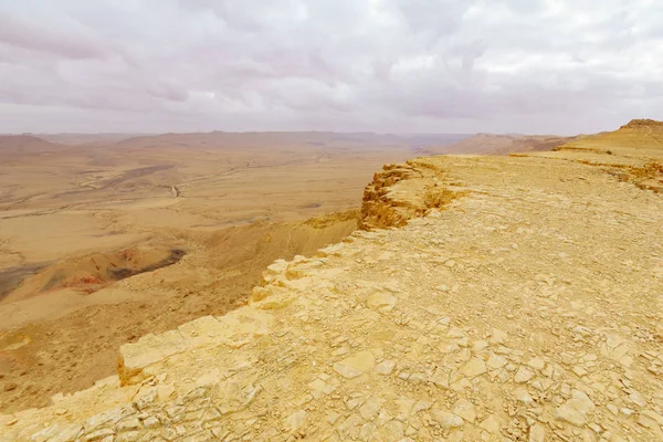 Vista al atardecer de Makhtesh (cráter) Ramon — Foto de Stock