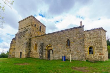 Chapelle de Saint-Bonnet, Içinde Beaujolais