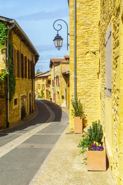 Middeleeuws dorp Oingt, in Beaujolais — Stockfoto