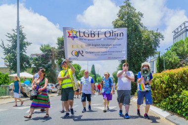 Hayfa 2019 Pride Parade - grup işaretleri
