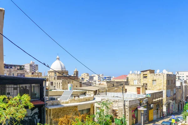 Maronite church, and various buildings, in downtown Haifa — Stock Photo, Image