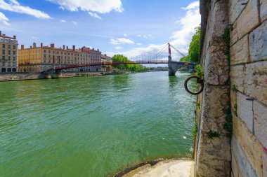 Saone Nehri ve Saint-Gorges köprüsü, Eski Lyon