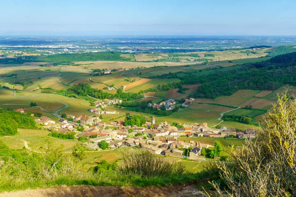 Viñedos y campo, de la Roca de Solutre, Borgoña — Foto de Stock
