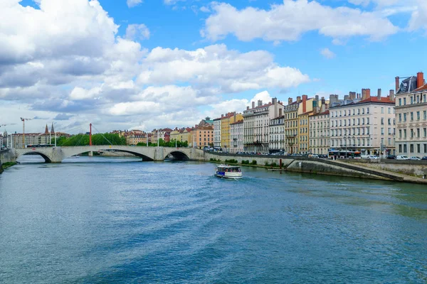 Utsikt över floden Saone i Lyon — Stockfoto