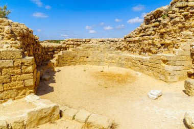 Apollonia Milli Parkı 'ndaki Haçlı Kalesi' nin (Tel Arsuf), Herzliya, İsrail