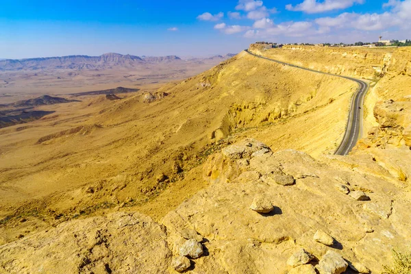 Vista Falésias Paisagem Estrada Makhtesh Cratera Ramon Deserto Negev Sul — Fotografia de Stock