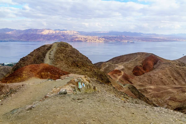 Widok Górę Tzfahot Zatokę Akaba Śladami Szlaków Góry Eilat Południowy — Zdjęcie stockowe