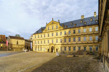 Bamberg, Almanya - 08 Ekim 2024: Bamberg, Bavyera, Almanya 'daki Neue Residenz Sarayı