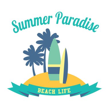 Sahilde sörf tahtaları