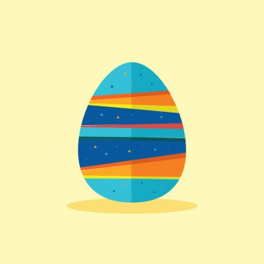 Mavi arka planda renkli yumurtaları olan paskalya yumurtası.