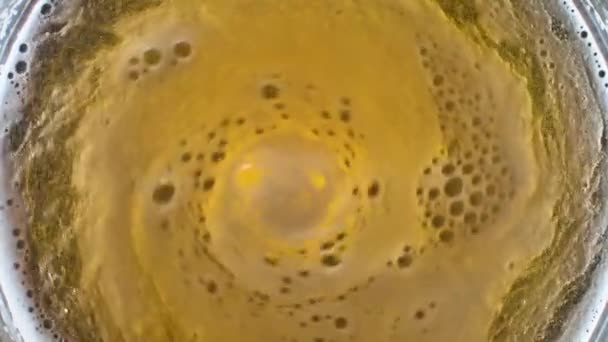 Swirl in the glass of beer — Stock Video