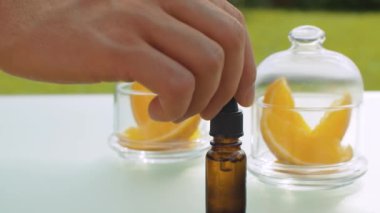 Portakal aromalı gerekli yağ
