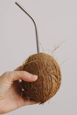 Hindistan cevizli tekrar kullanılabilir saman. Sıfır atık