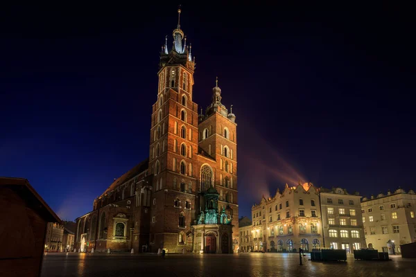 Krakow Polonya 'daki Bazylika Mariacka Kilisesi