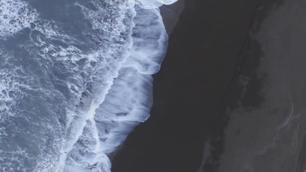 Quadro aero de iceland, praia, onda, água, natureza e viagens — Vídeo de Stock