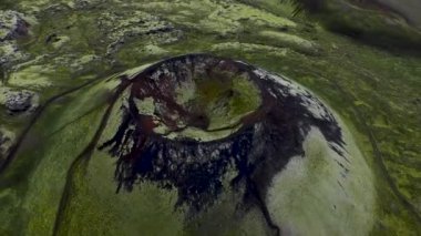 İzlanda 'dan, volkandan, dağlardan ve doğadan