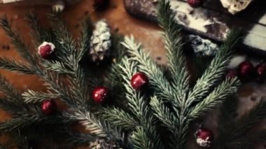 Noel süslemelerinde bir dilim ekmek