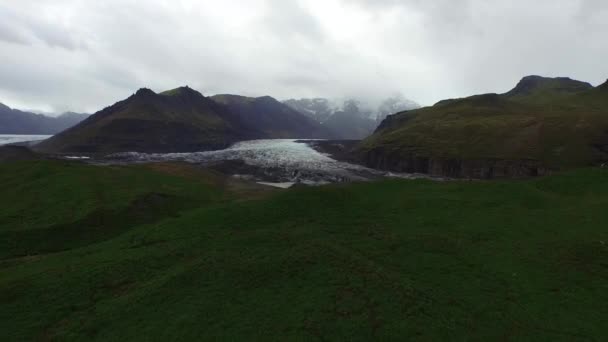 Marco aerodinámico de iceland, naturaleza y montañas — Vídeos de Stock