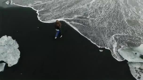 Marco aerodinámico, costa de Kamchatka, agua y olas — Vídeos de Stock