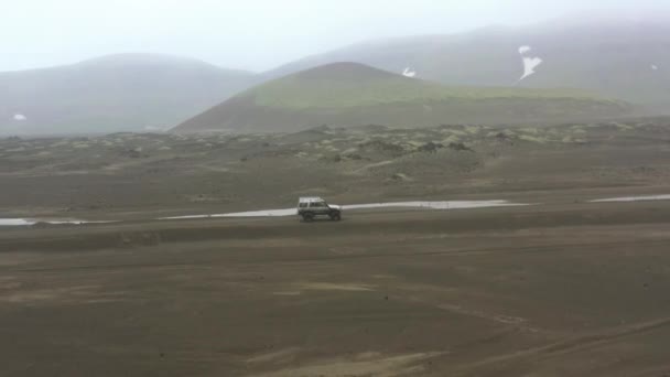 Εναέρια λήψη της Kamchatka, τη φύση, την παραλία, τα βουνά και τα ηφαίστεια — Αρχείο Βίντεο