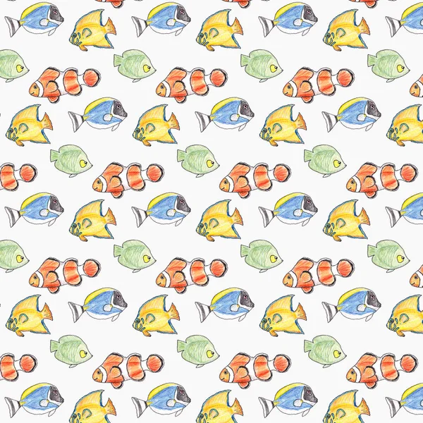 白を基調にカラフルな魚とシームレスなパターンを手描き 印刷のためのシームレスなパターン — ストック写真