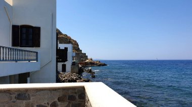 Güzel deniz manzarası. Mandraki kasabası. Yunan Dodecanese Adalarındaki Nissiros Adası