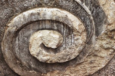 Eski antika desenli taş spiral