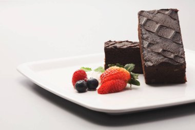 Brownie 'leri böğürtlenli yakın. 