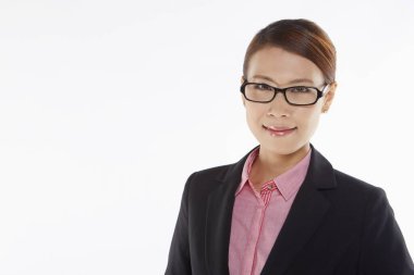 Gülümseyen güzel iş kadınının portresi