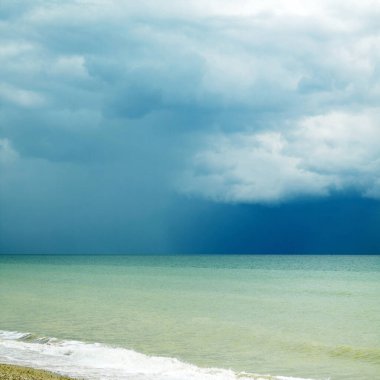 Camber Kumları ve deniz dalgaları 