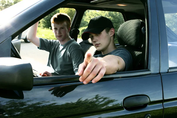 Two Boys Sitting Car — 图库照片