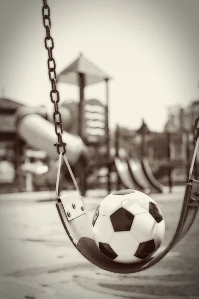 Ballon Football Sur Une Aire Jeux — Photo