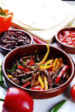 Biberli Meksika bifteği.