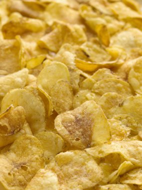 Patates cipsini kapat. 