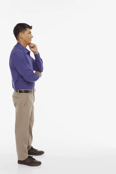 Homem Contemplando Fundo Branco — Fotografia de Stock