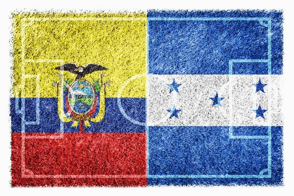 サッカー場のエクアドルとホンジュラスの旗 — ストック写真