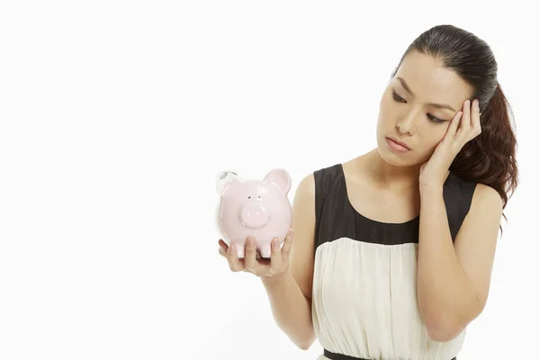 Vrouw Gebaren Houden Van Een Spaarvarken Bank — Stockfoto