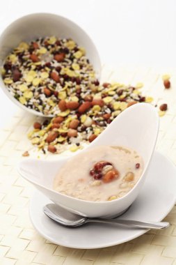 Sekiz hazinesine yakın bir yerde.