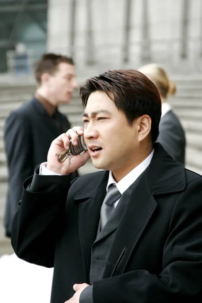 Man Kostym Som Pratar Telefon — Stockfoto
