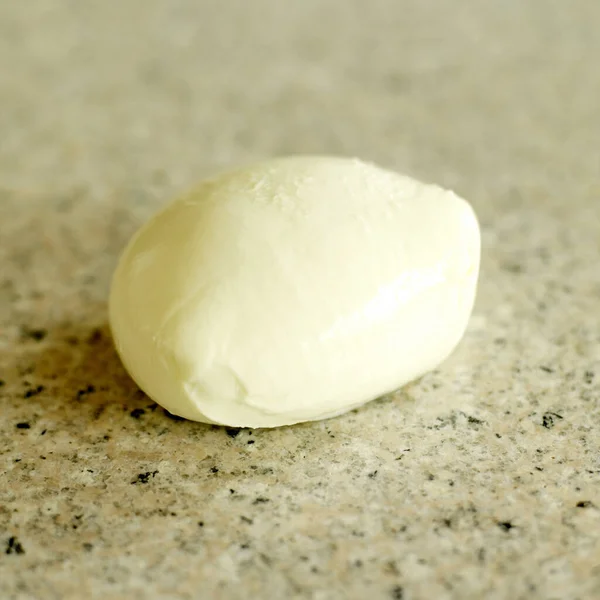 Mozzarella Búfalo Italiano Fresco Superfície Mármore — Fotografia de Stock