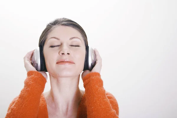 Woman Listening Music Headphones — Stock Photo, Image