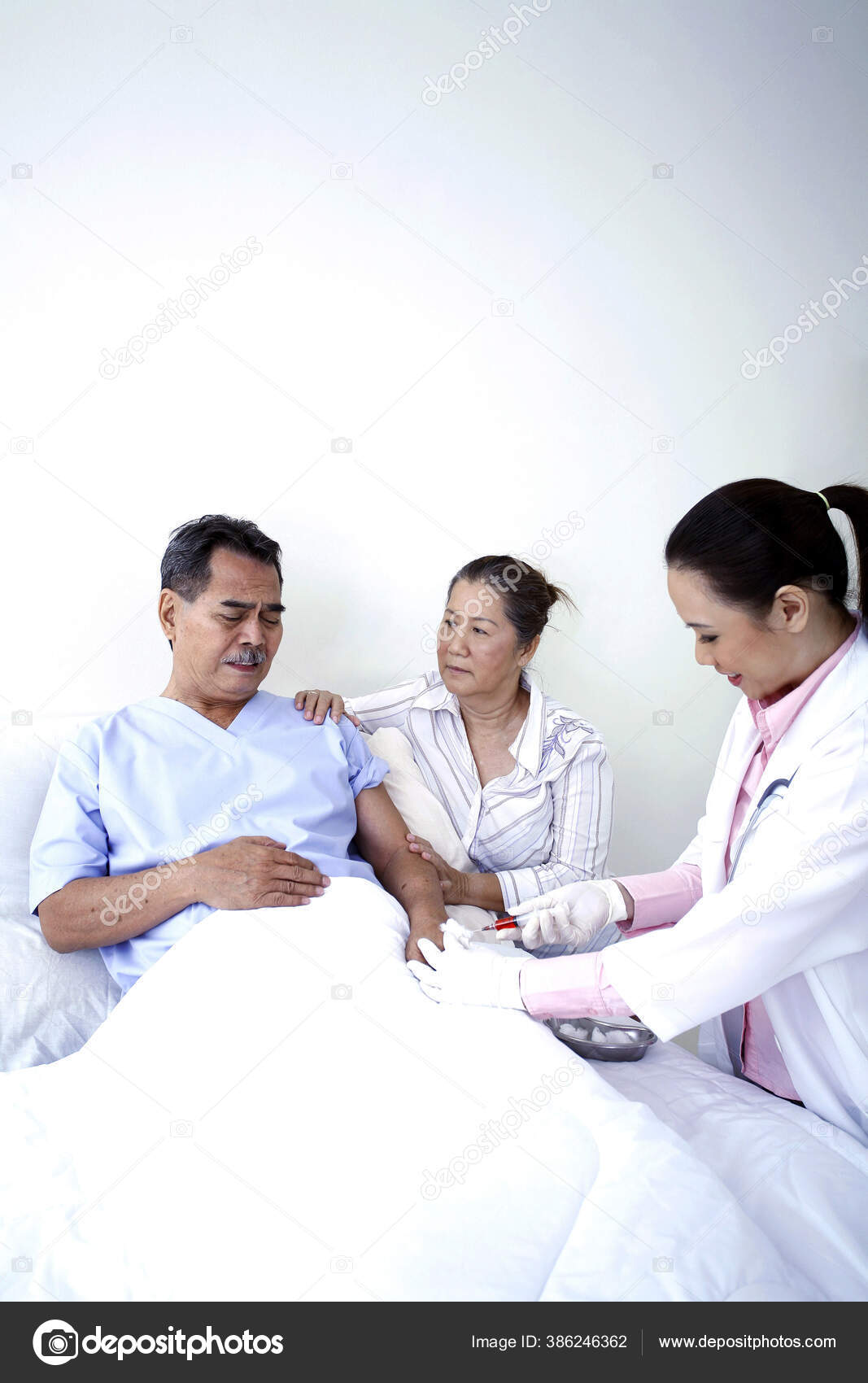Elderly Man Afraid Injection — Stock Photo © image_hit #386246362