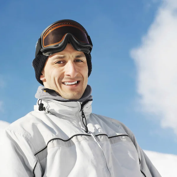 Человек Теплой Одежде Лыжных Очках — стоковое фото